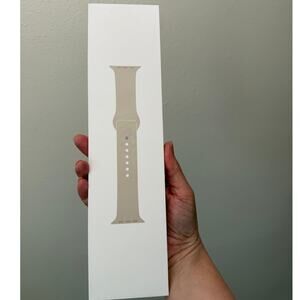 NWT Apple Watch Series 8 Starlight Sport Band 41mm S M